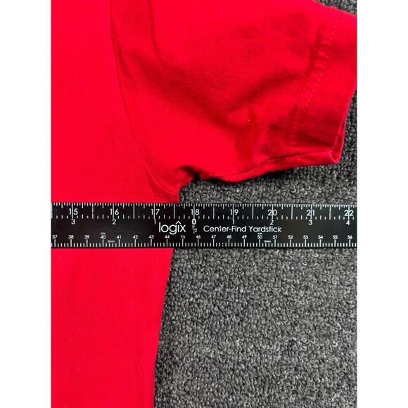 Buc-ees T-Shirt Size S Red It's Not About What's Under The Tree Short Sleeves - Picture 5 of 5